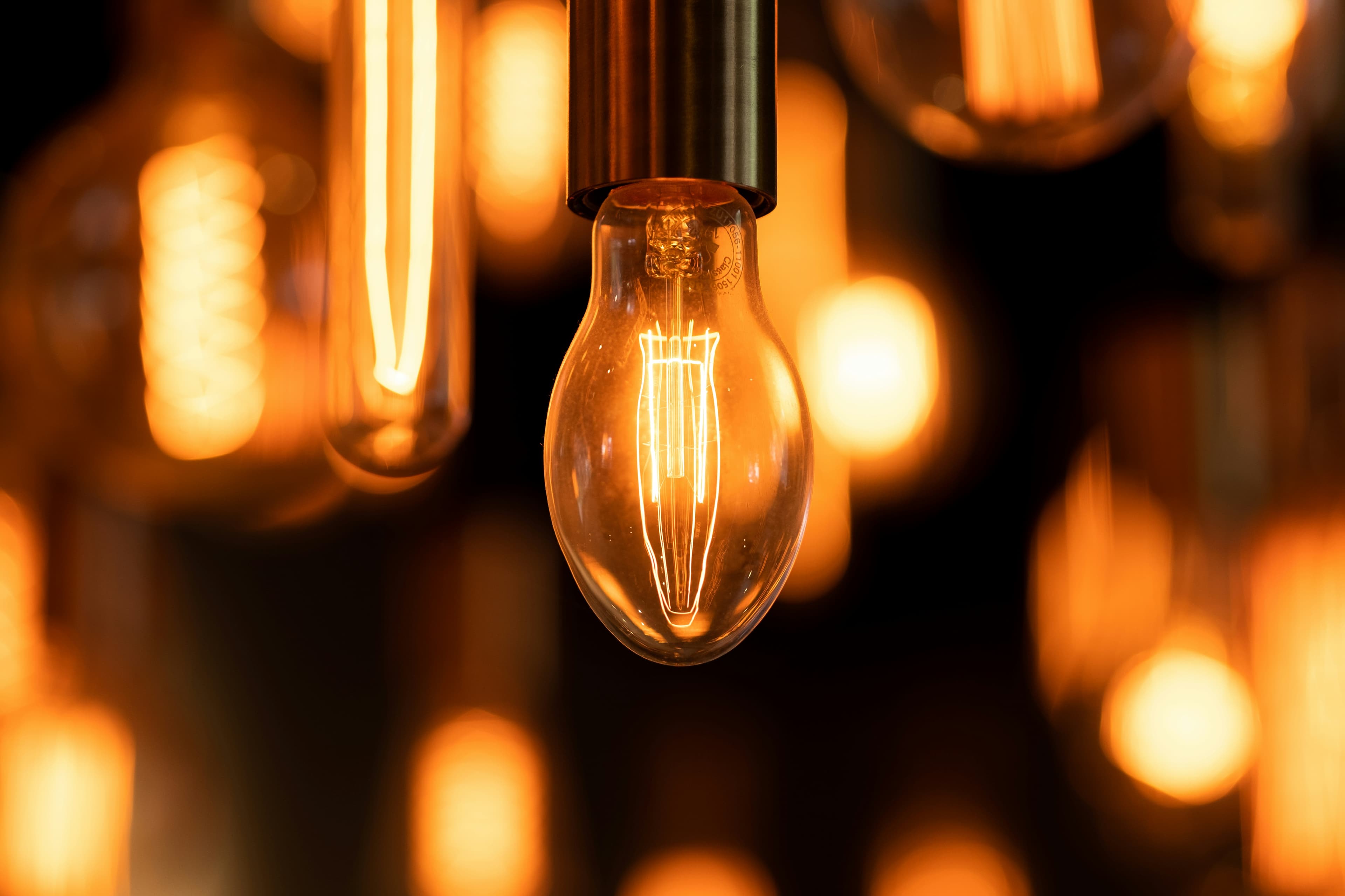 How the Right Lightbulb Transforms an Antique Lamp